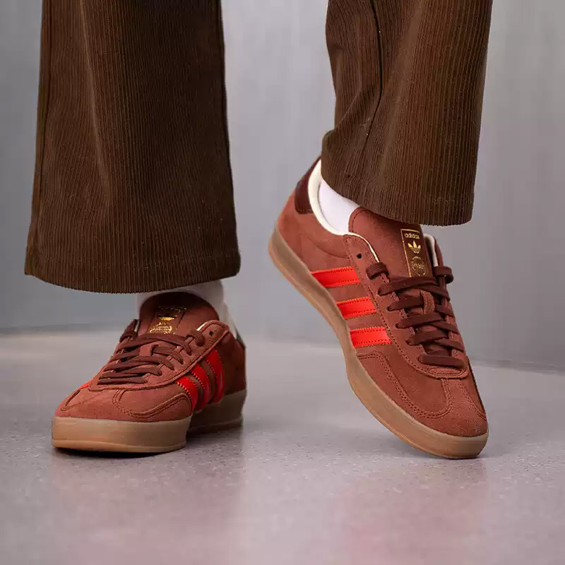 Adidas Shoes Gazelle - حذاء أديداس زيجزاج ذو ألوان متباينة