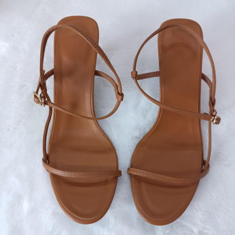 صنادل نسائية صيفية جديدة بحزام - مراجعة Casual Sandal Leather وسعره
